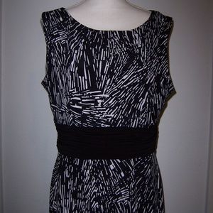 Jessica Howard Dress Sz 14 Sleeveless Black White